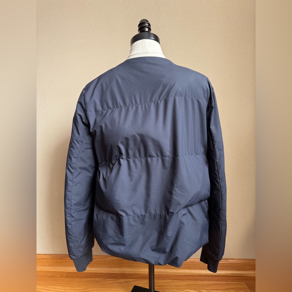 Everlane Puffer Jacket - Picture 8 of 15